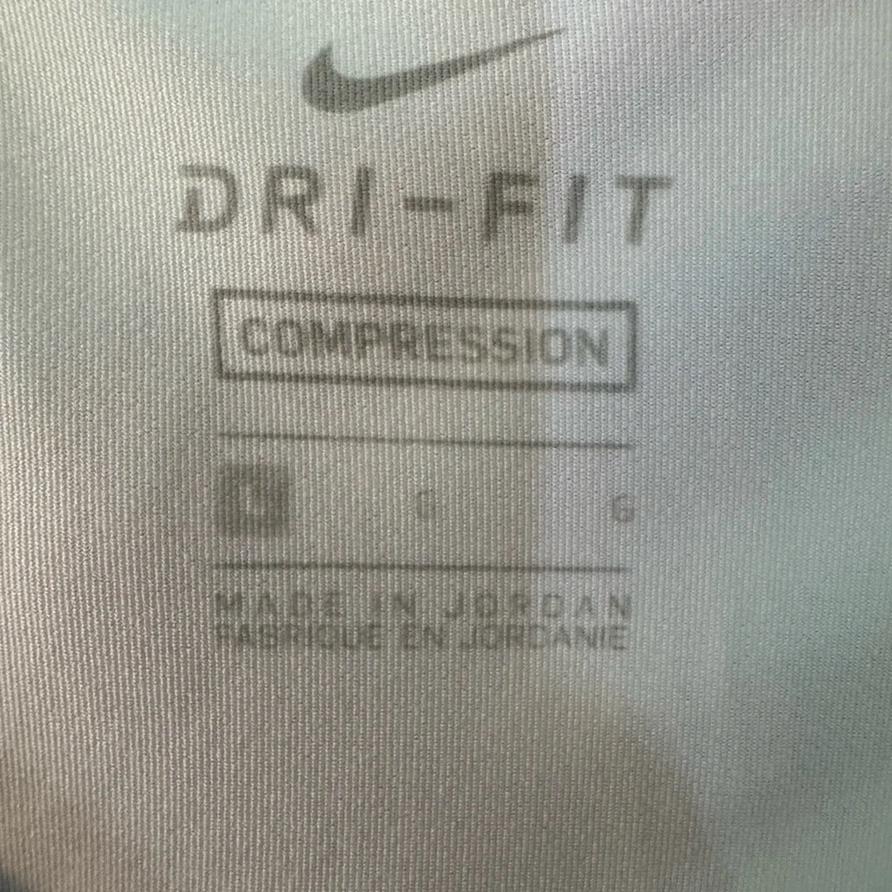 Nike Pro Compression Cropped 3/4 Length Leggings